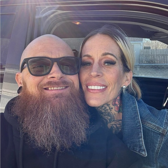 Meet your Posher, Elizabeth - Picture 2 of 2